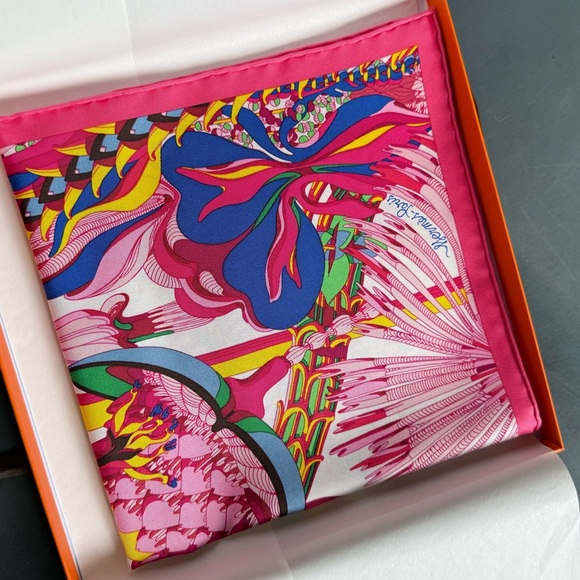 Hermes scarf pink brand new - Picture 2 of 5